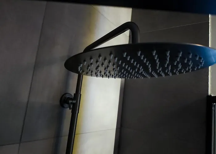 Kenzavi Πανσιόν Χέλμοντ